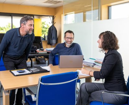 Service commercial, conseil et suivi de projet essieu